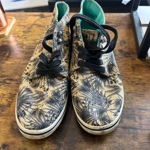 VANS Camryn Slim Mid Ankle Skate Shoe